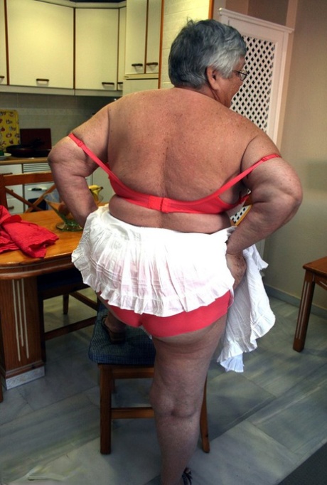 red granny big booty