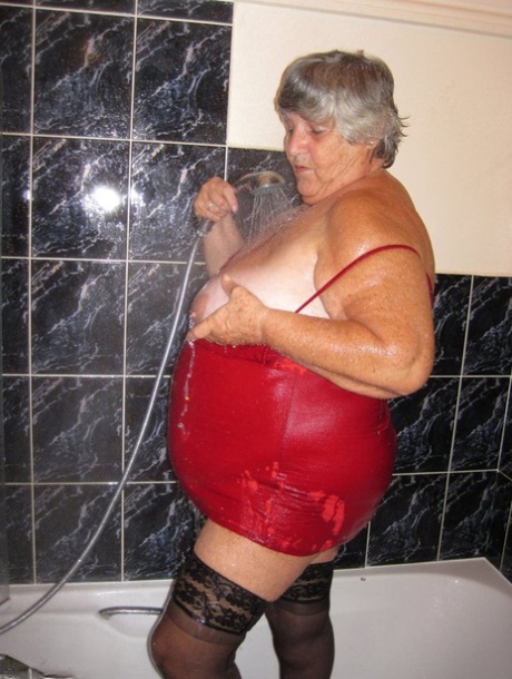 old wide hip fat ass woman fucking