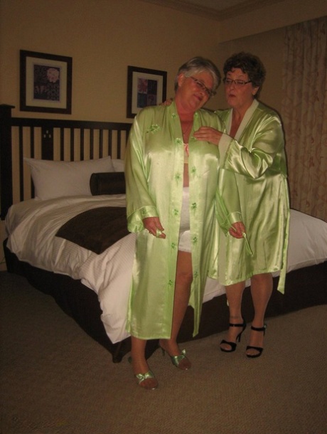 granny lesbian initiation