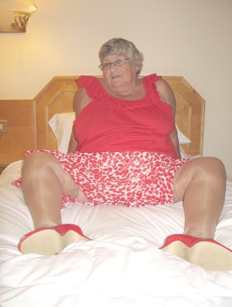Grandma Libby naked pictures