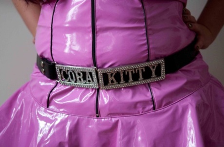 Cora Kitty porno image